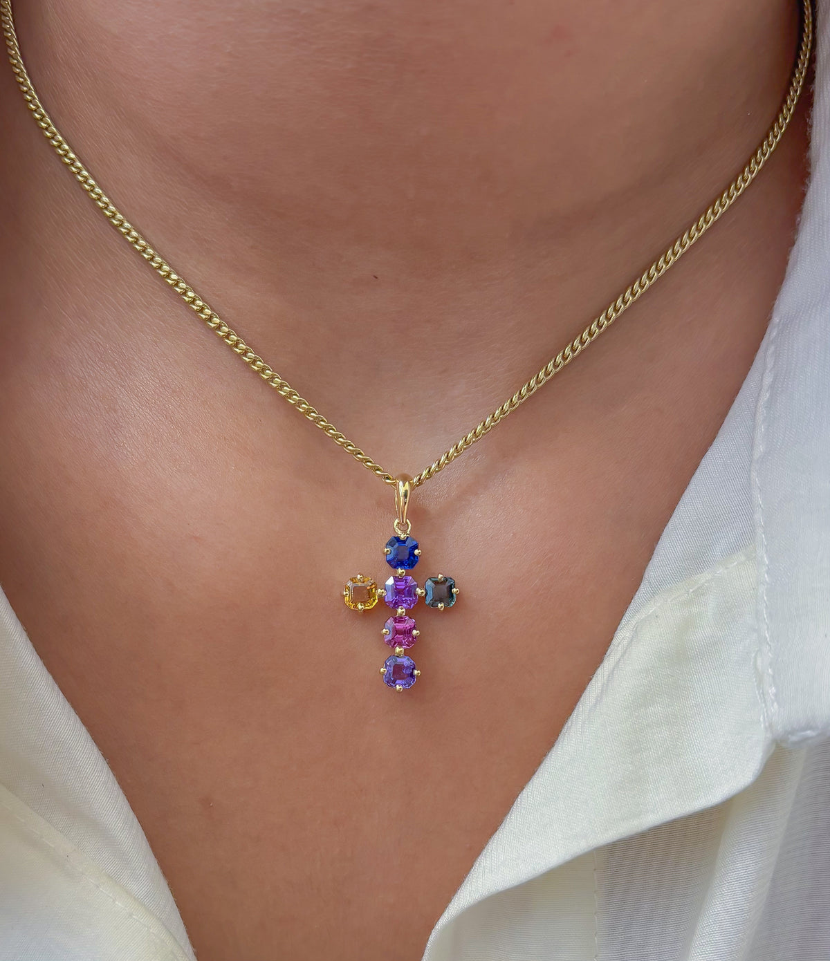 Rainbow Sapphire Pendant