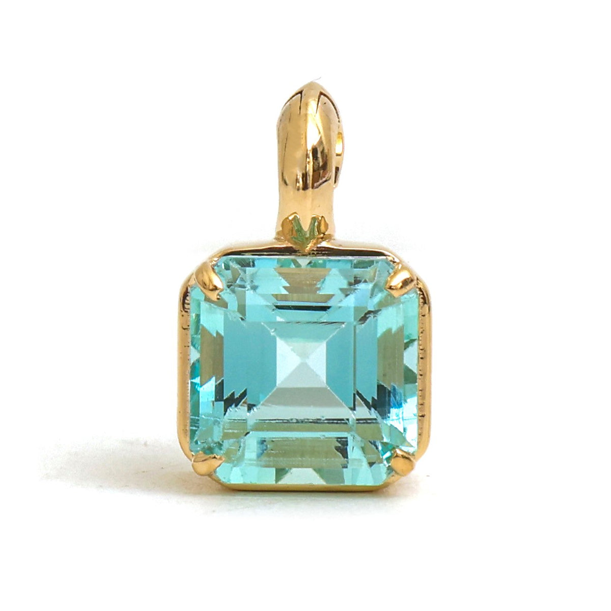 Aquamarine Pendant
