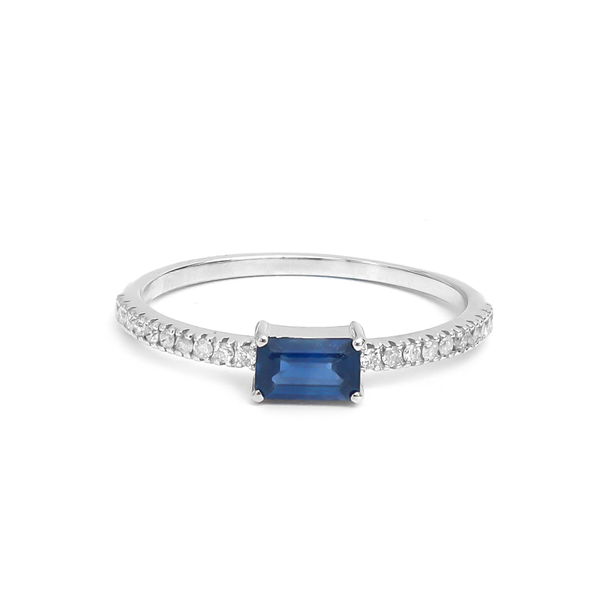 Blue Sapphire Diamond Ring