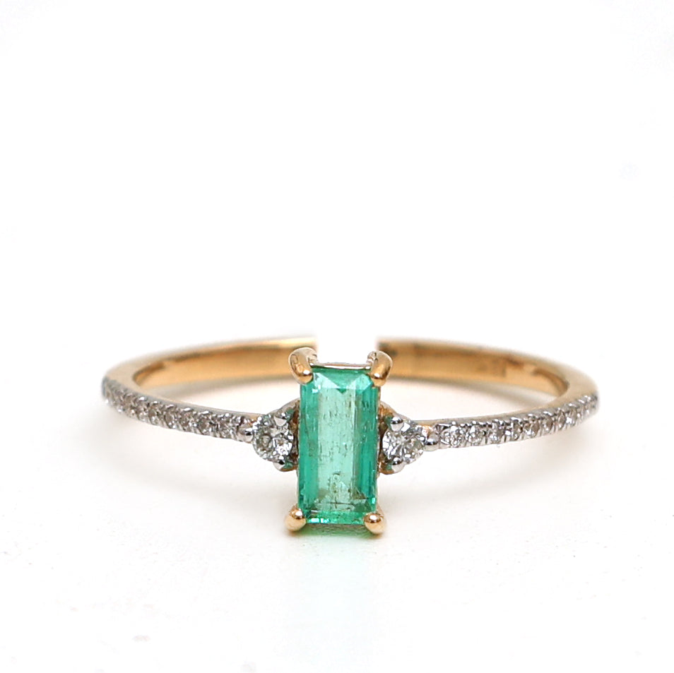Emerald Diamond Ring