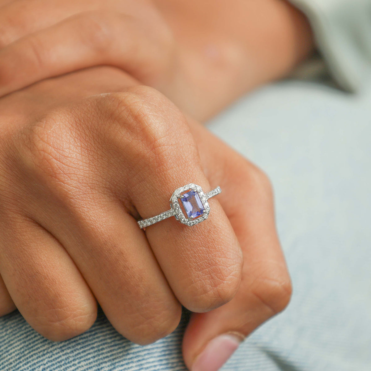 Tanzanite Diamond Ring