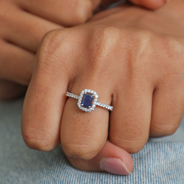 Blue Sapphire Diamond Ring