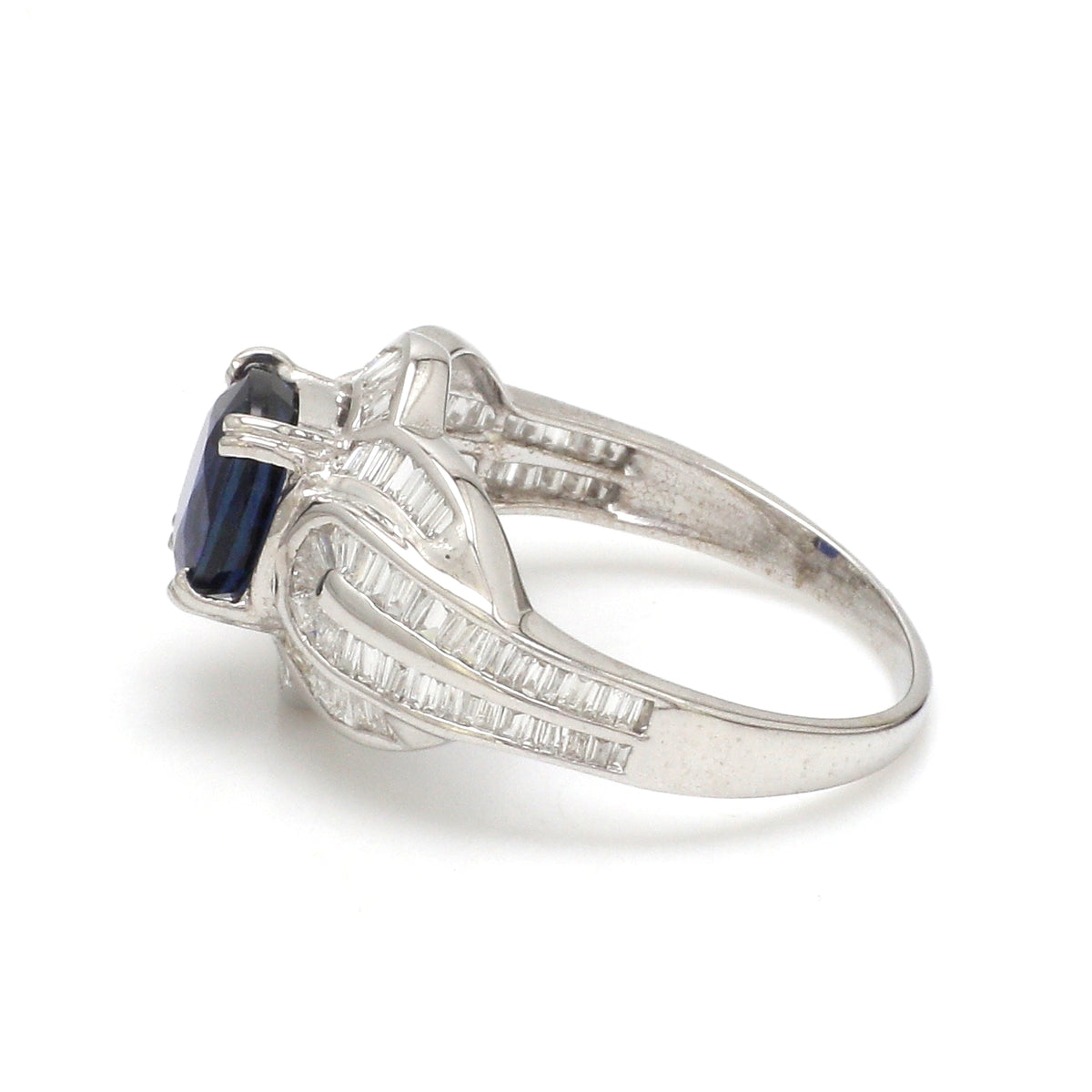Blue Sapphire Oval With Diamond Ring
