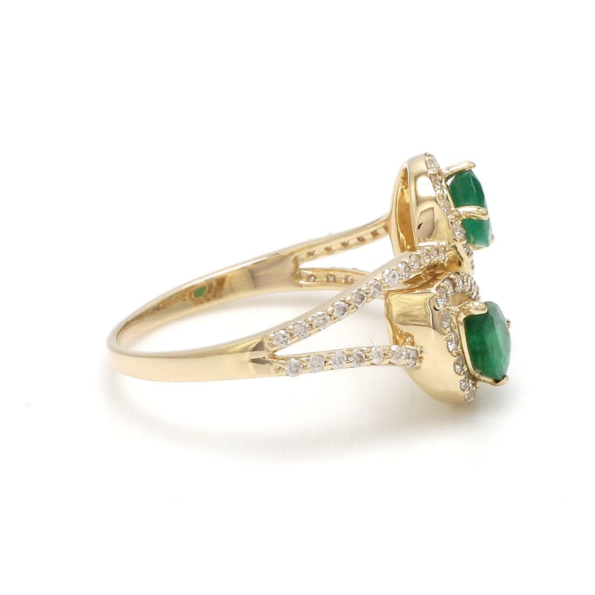 Emerald Pear 6X4 With Diamond Ring