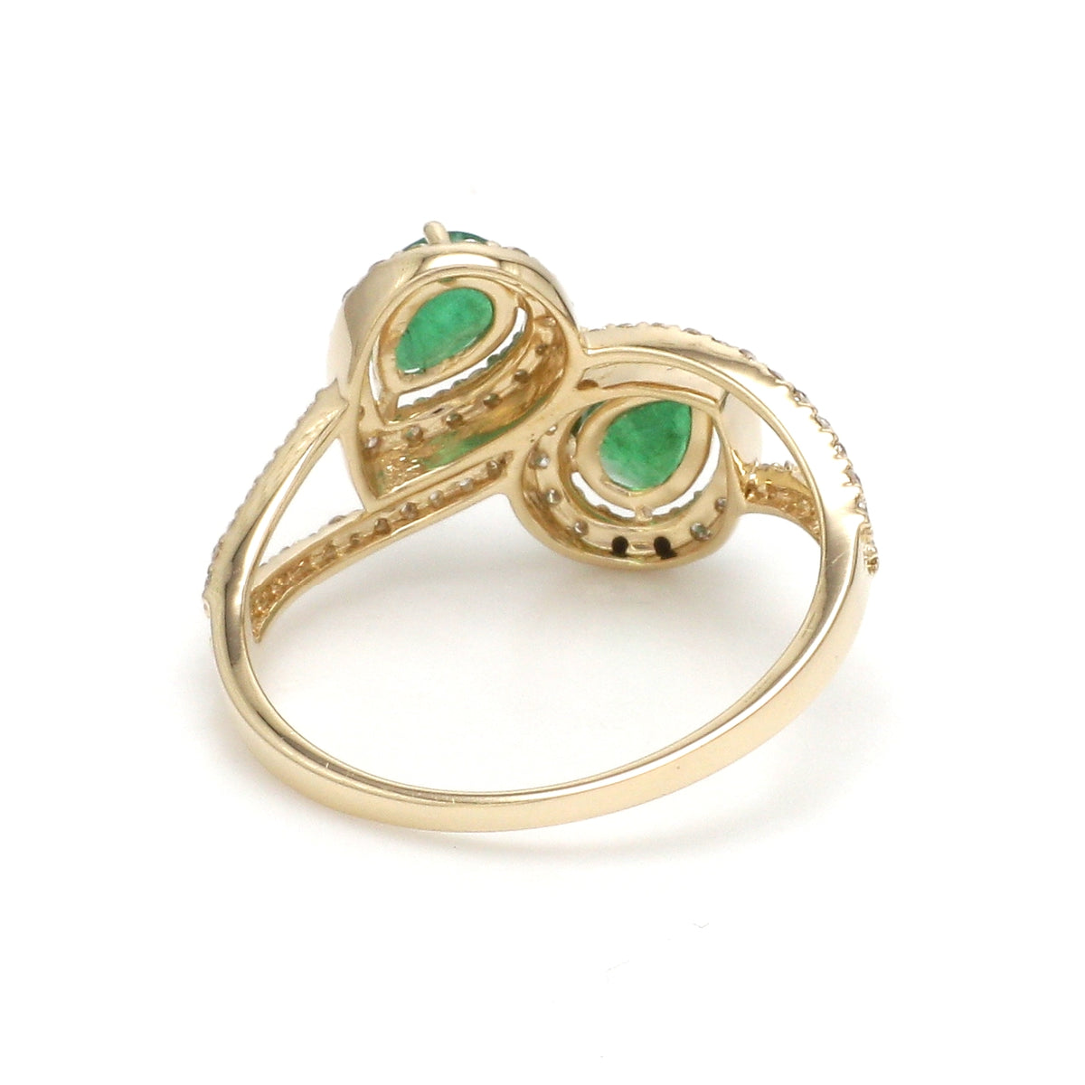 Emerald Pear 6X4 With Diamond Ring