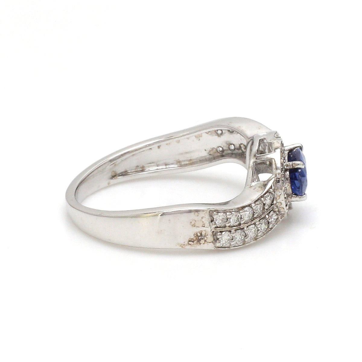 Blue Sapphire Oval With Diamond Ring