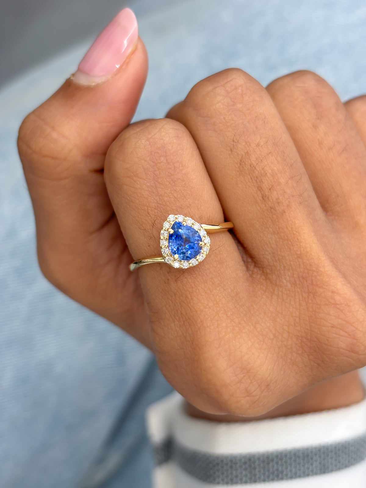 Blue Sapphire Diamond Ring