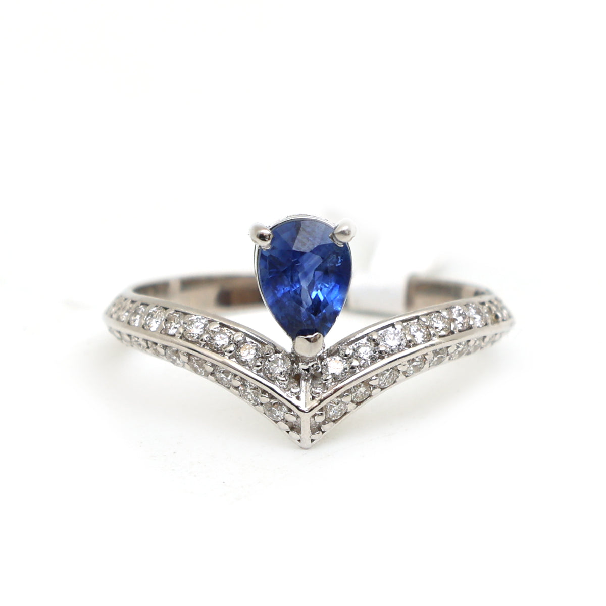 Blue Sapphire Diamond Ring