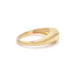 Diamond Heart Ribbed Ring