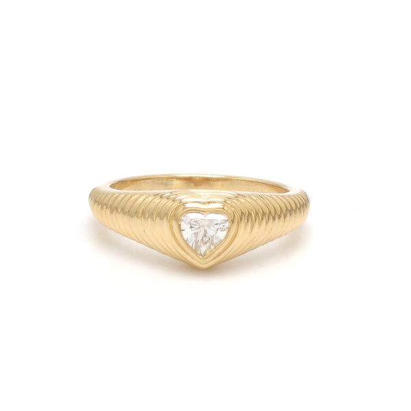 Diamond Heart Ribbed Ring