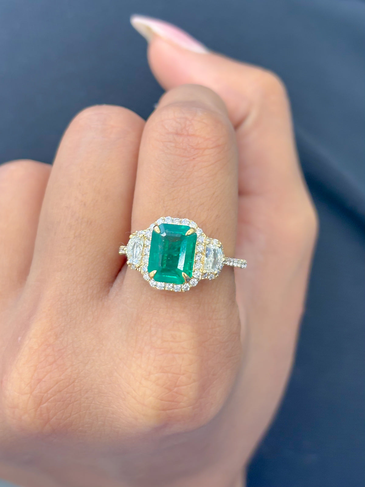 Emerald Diamond Ring