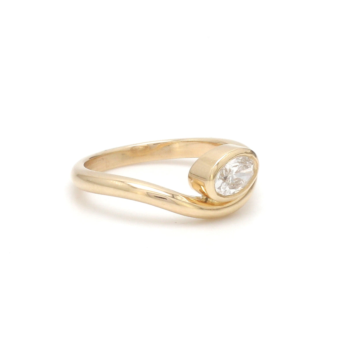 Lab Grown Diamond Oval Bezel Set Wave Ring