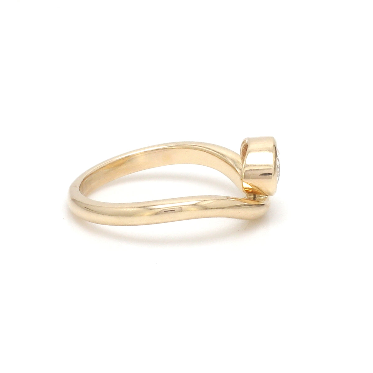 Lab Grown Diamond Oval Bezel Set Wave Ring