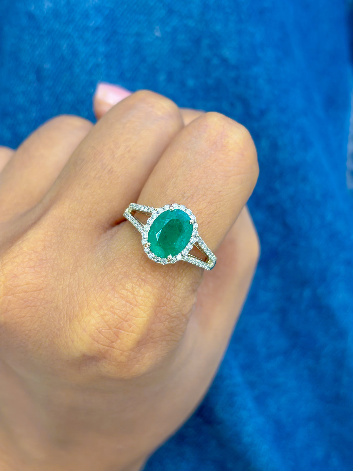 Emerald Diamond Ring