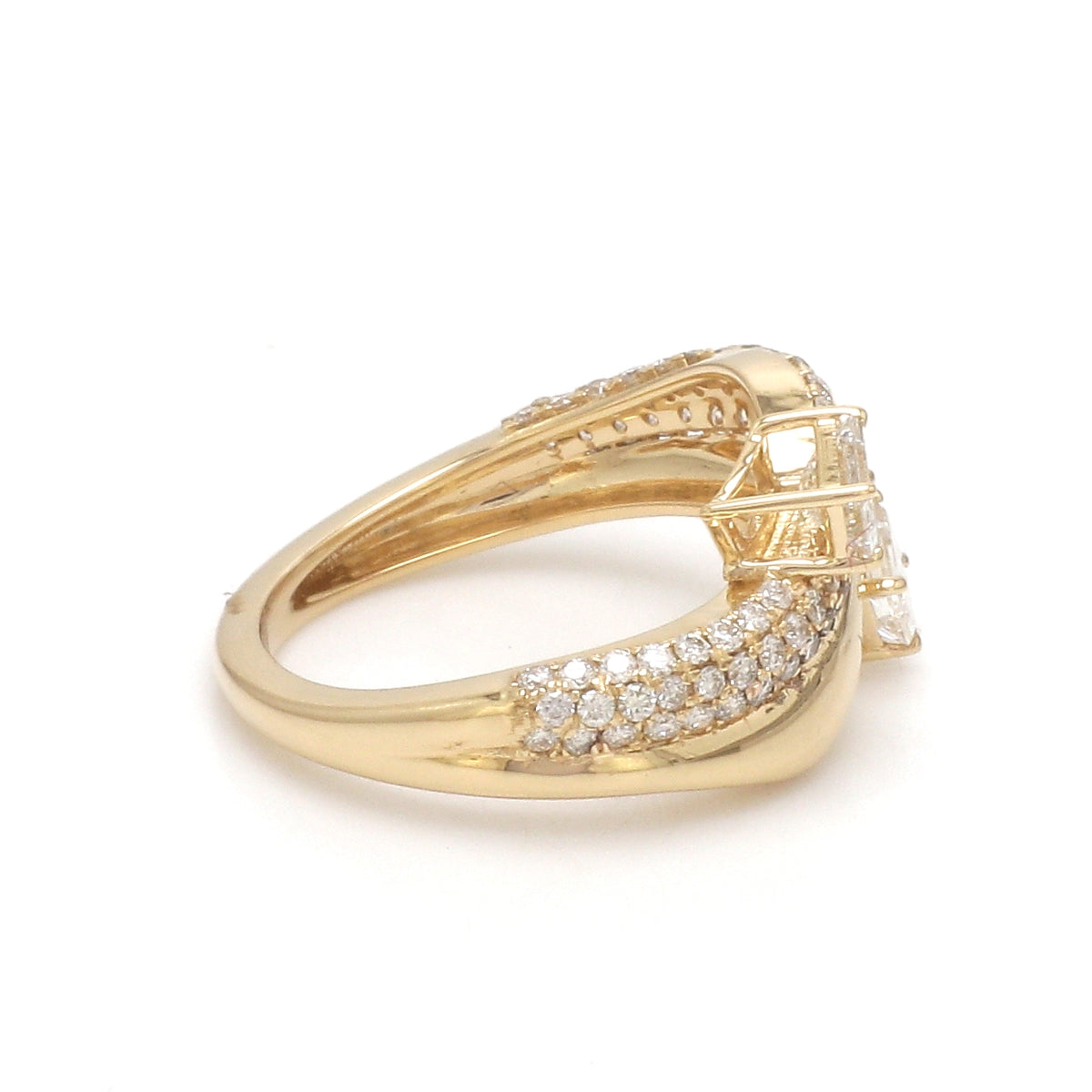 Diamond Octagon With Round Diamond Wave Ring