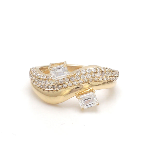 Diamond Octagon With Round Diamond Wave Ring