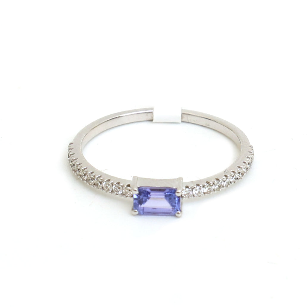 Tanzanite Diamond Ring