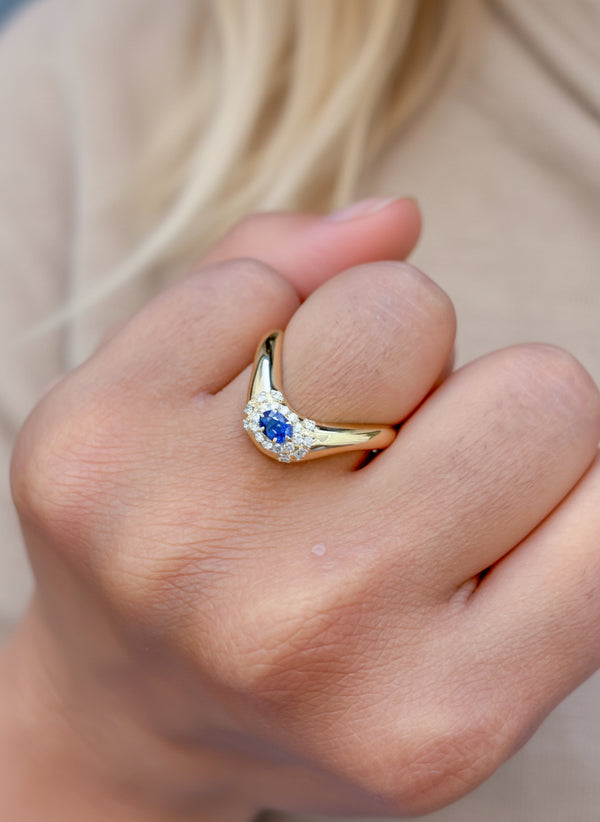 Blue Sapphire Diamond Ring