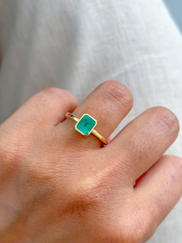 Colombian Emerald Ring