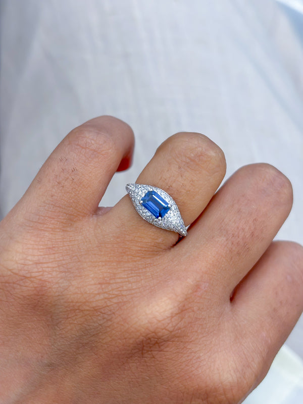 Blue Sapphire Diamond Ring