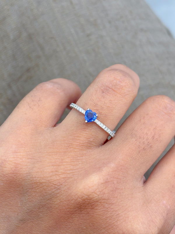 Blue Sapphire Diamond Ring