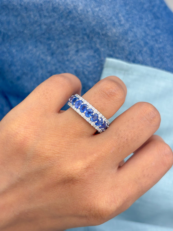 Blue Sapphire Diamond Ring
