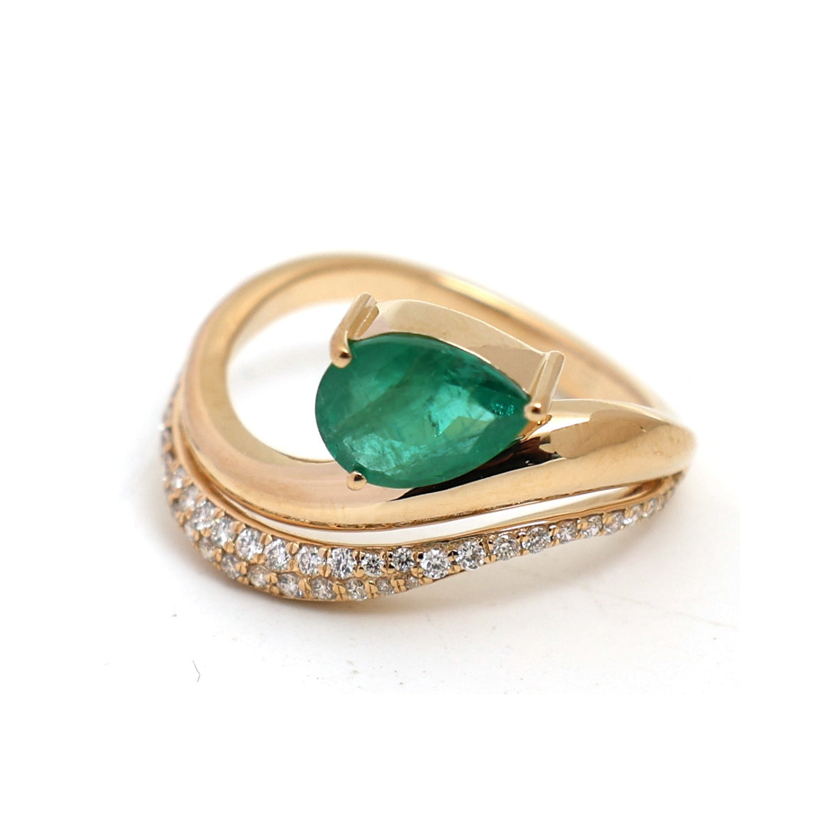 Emerald Diamond Ring