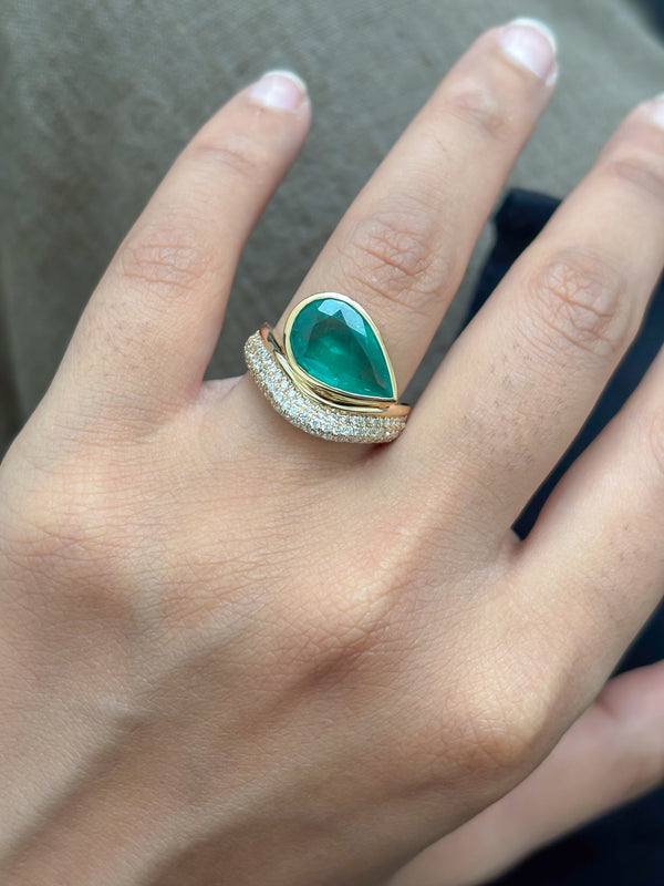 Emerald Diamond Ring