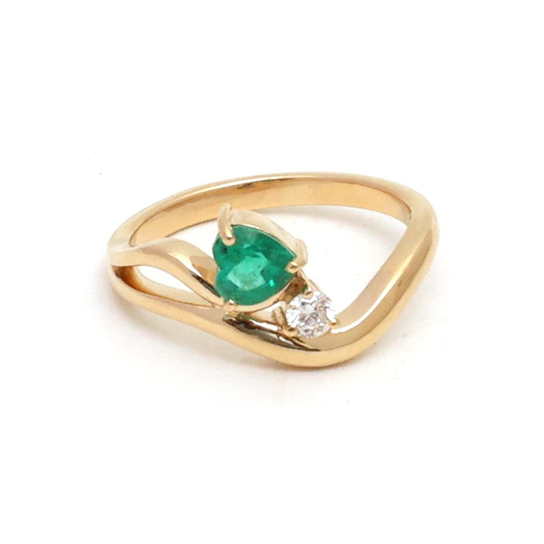 Emerald Diamond Ring