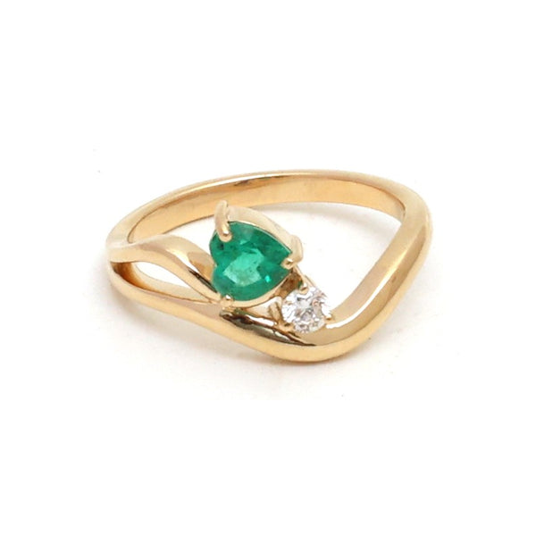 Emerald Diamond Ring