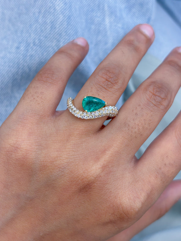 Emerald Diamond Ring