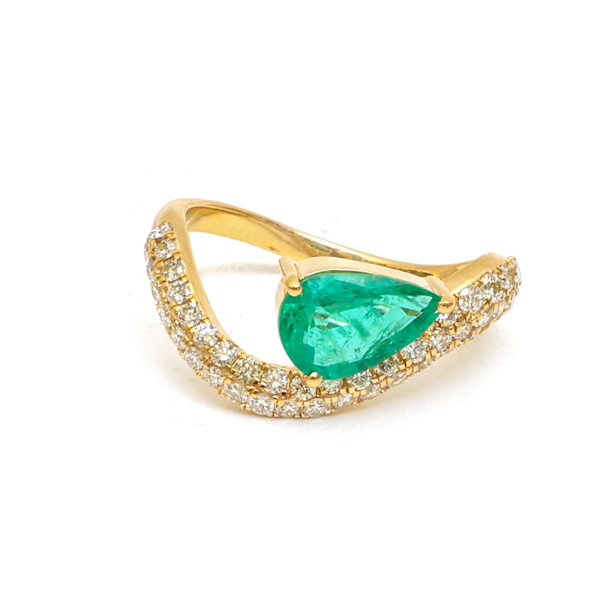 Emerald Diamond Ring