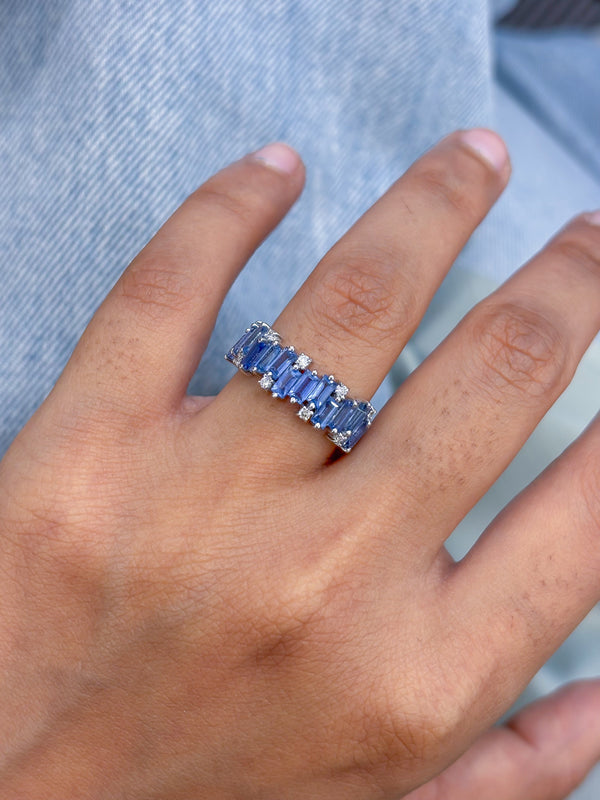 Blue Sapphire Diamond Ring