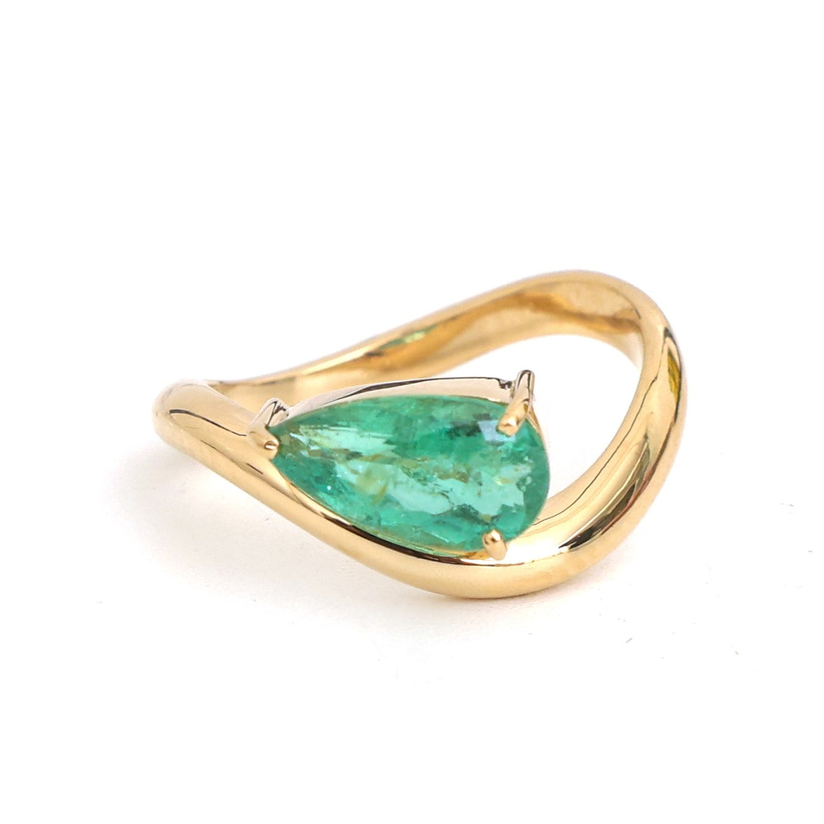 Paraiba Tourmaline Pinky Ring