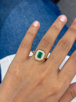 Emerald Diamond Ring
