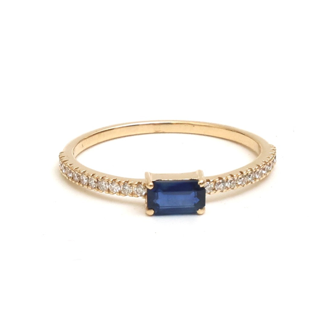 Blue Sapphire Diamond Ring
