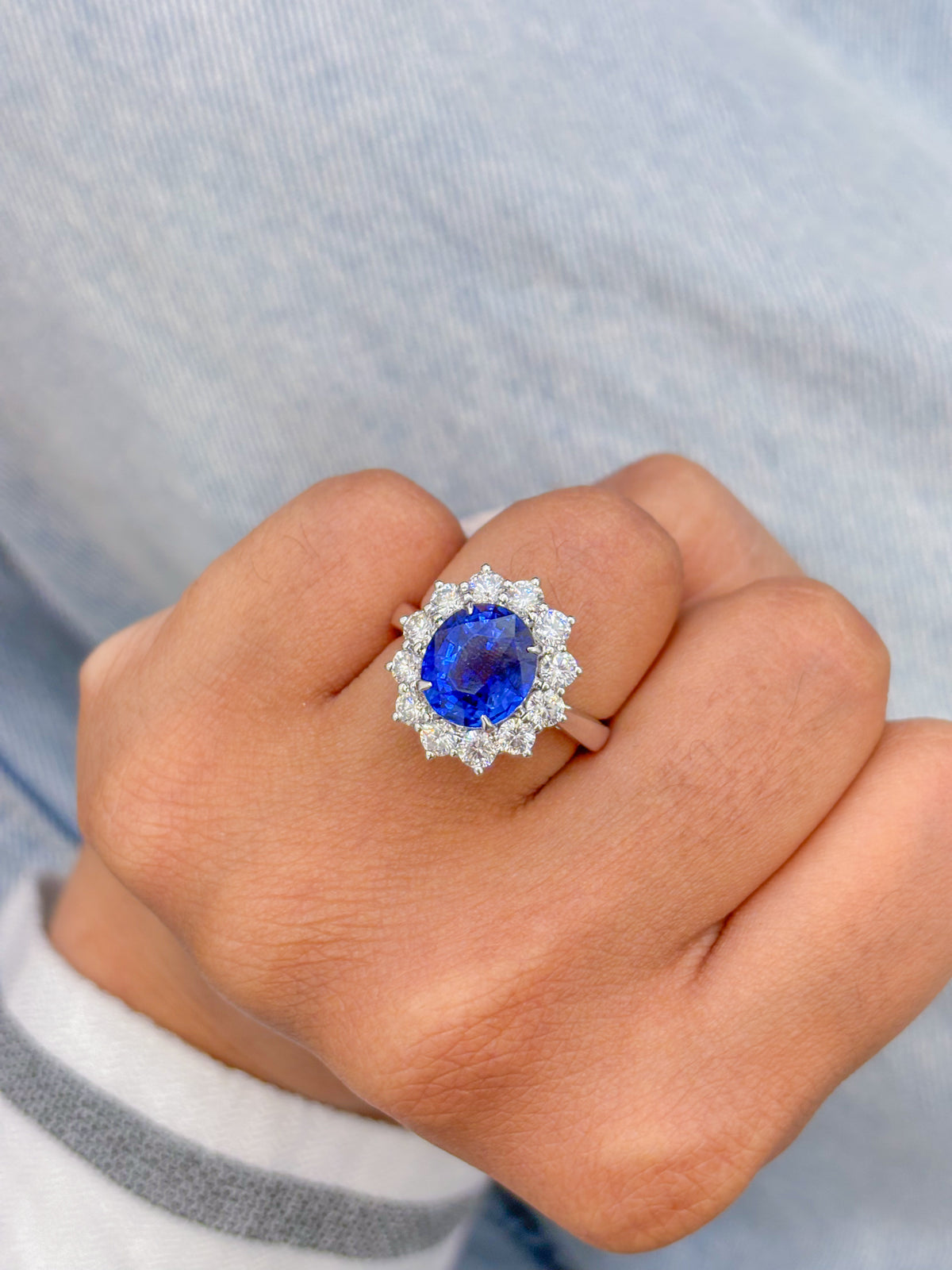 Blue Sapphire Diamond Ring